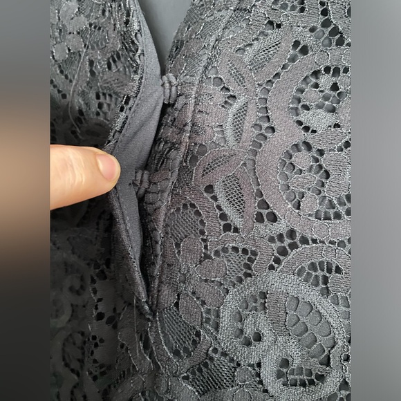 Lilly Pulitzer- lace split neck onyx black blouse flirty pouf sleeve Jaclynne L - Picture 8 of 16